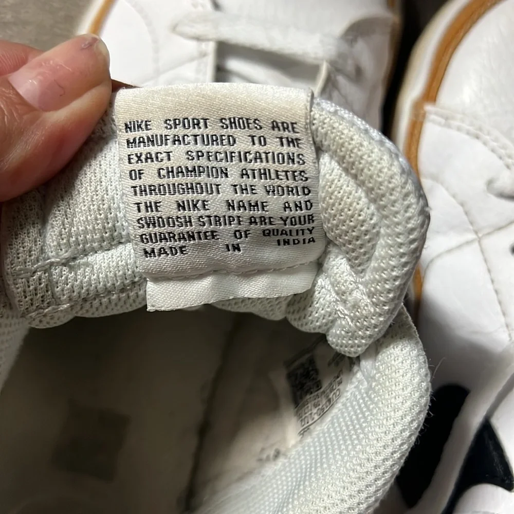 Universal Nike - Picture 4 of 6